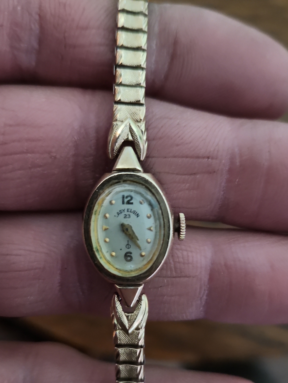 Women's Gold-Tone Oval Bracelet Watch - Gold